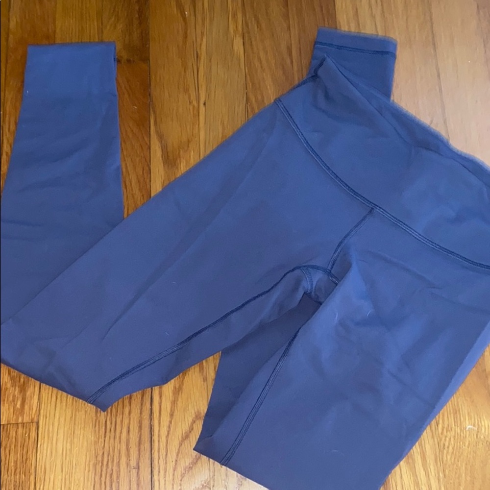 perfect condition lululemon wunder under